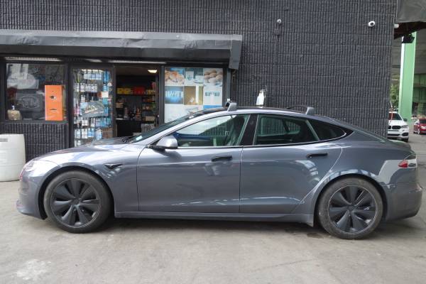 2022 / TESLA Model S / Long Range / Midnight Silver Metallic - $40,000 (Cobble Hill)63654711268355120