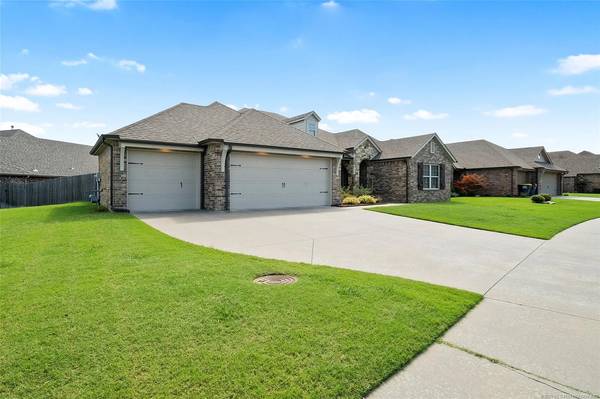 $2,495 / 4br - $2495 House for Rent in Jenks, OK Bixby School District (Jenks)63982129175427123