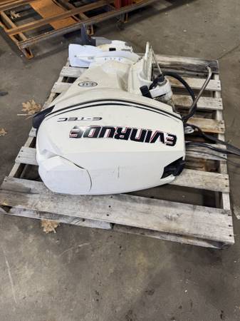 2012 Evinrude Etec 30 hp DFI Motor para Barco Fuera de Borda 20" E-Tec BRP - $2500 (Seabrook)63437886204161122