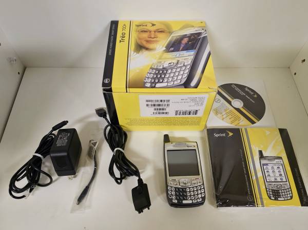 Like New in Box - Palm Treo 700p 1
