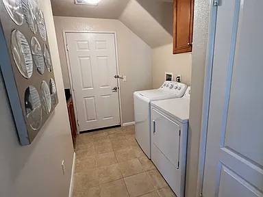 $1,000 / 2br - 1092ft2 - Beautiful Ground Level 2-Bedroom, 2-Bath Unit with Attached Garage (San Diego)63657108570499123