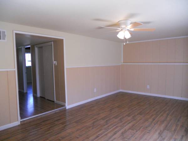$2,590 / 2br - 900ft2 - private patio and backyard /washer dryer hookups / gated entrance !!!! (gilroy)64030487938306120