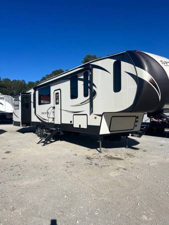 Sunset RV Inc #3627 2018 Sprinter 3531FWDEN 1