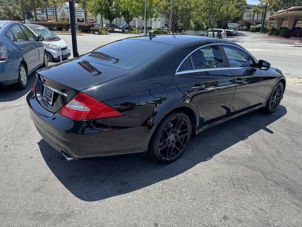 2011 MERCEDES BENZ CLS550. TÍTULO LIMPIO, PASÓ LA PRUEBA DE EMISIONES, FUNCIONA EXCELENTE! - $8,999 (san mateo)63624146038787122