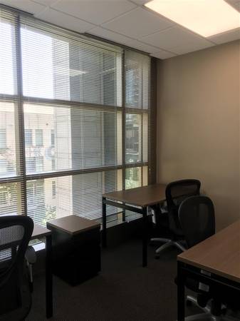 $998 Windowed Office Overlooking Grandpark Ave63611884248833122