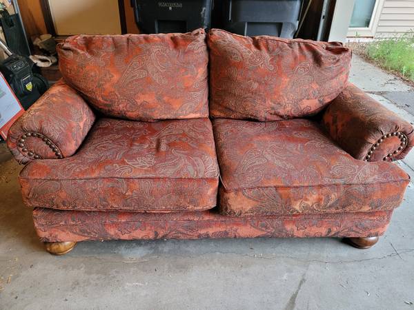 Love Seat 1