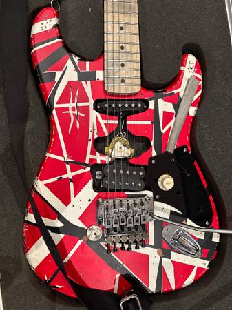 EVH “Frankenstein” tribute guitar with flight case 1