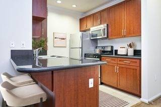 $2,409 / 1br - 740ft2 - 1/bd 1/ba, Situated in Los Angeles!, Nine Foot Ceilings (909 W. Temple St., Los Angeles, CA)63912984003458121