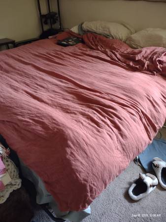 Cali king mattress 1