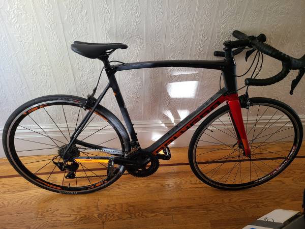 Polygon Strattos S7 Carbon Road Bike in fine shape. Large size. 1
