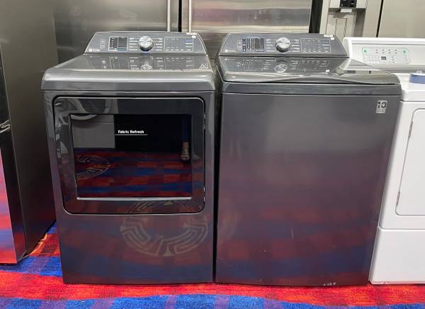 Ge Profile smart set washer and dryer Electric like new !! 1