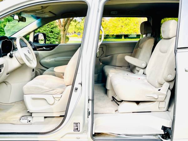 2013 Nissan Quest Extra Clean - $7,30063618897387267123