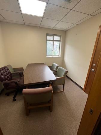 $435 Habitación individual soleada OFICINA en excelente ubicación de Brighton!! (Brighton)63699488233985122