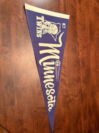 Vintage 1973/74 Minnesota Twins Felt Pennant - MINT! 1