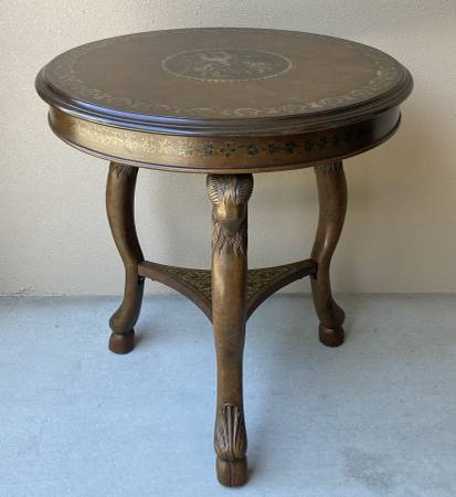 Figural Ram's Head Round WoodAccent Table 1