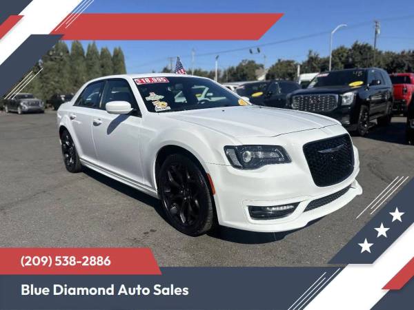2020 Chrysler 300 - Financing Available! 1