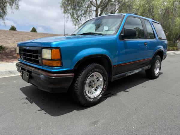 94 Ford Explorer Eddie Bauer - $2,600 (San Diego)63624731695619121