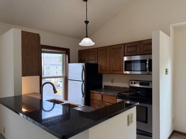 Two bed, Two Bath Available NOW! (7633CC) 1