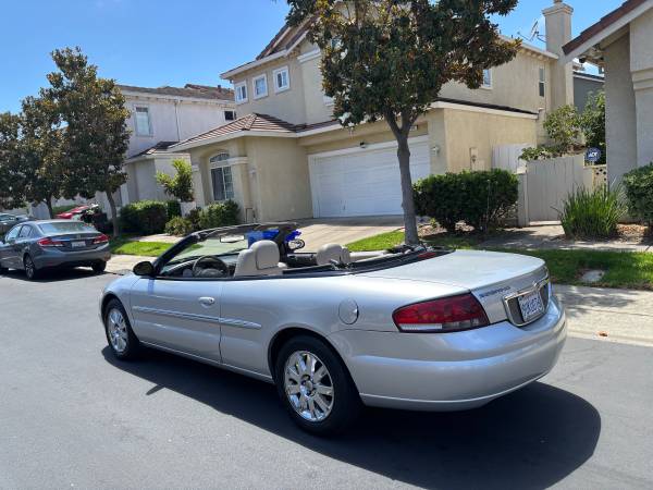 2007 Chrysler Sebring descapotable - $3.70063470417661187121
