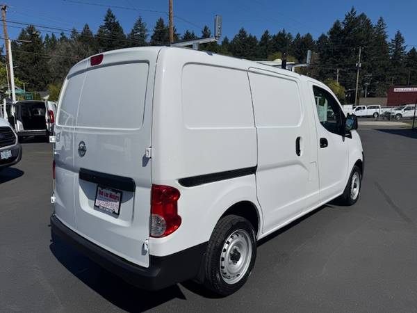 2019 Nissan NV200 S Cargo Van **LADDER RACK + BARRIER CAGE** - $14,950 (donleemotors.com)63618430570883121