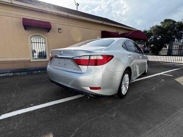 2014 LEXUS ES350 TÍTULO LIMPIO SIN ACCIDENTES - $10,950 (Houston)63622387441539122