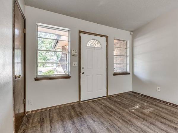$700 / 2br - 884ft2 - Ready to move in 2 beds and 1 bath home* (Oklahoma City)63670484021633123