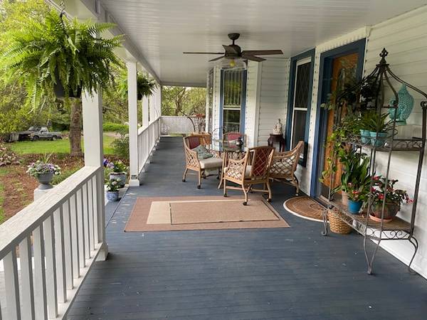 $1,100 / 1br - 600ft2 - furnished apt, WIFI included (Candler)64029211377281122