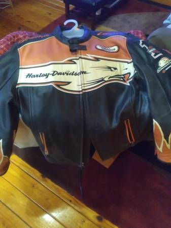 Harley Davidson Jacket/clothes 1