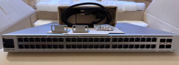 Switch Pro XG 48 PoE 1