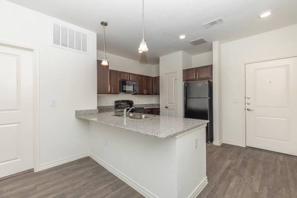 $1,899 / 4br - 1288ft2 - Children's Playscape, 9 Ft. Ceilings (6625 McKinney Falls Pkwy, Austin, TX)63979118091523120