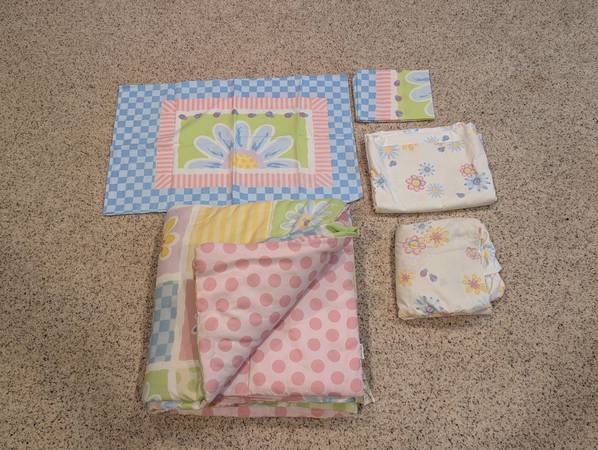 Girls full size bedding set 1