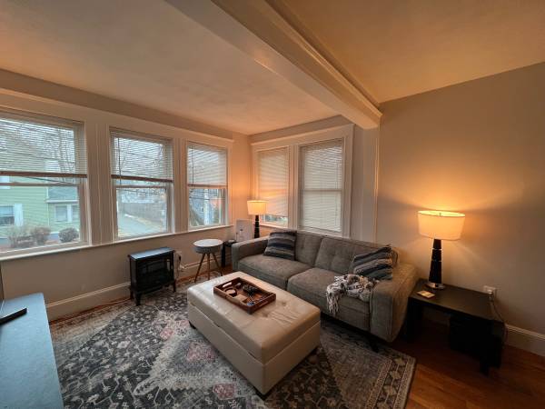 $3,900 / 3br - 1150ft2 - Por dueño sin comisión! 2/3 habitaciones + oficina (Watertown)63655201859587122