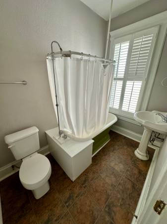 $1,200 / 1br - Furnished private room and bathroom, All utilities included! (Ritter Park)63989520347266123