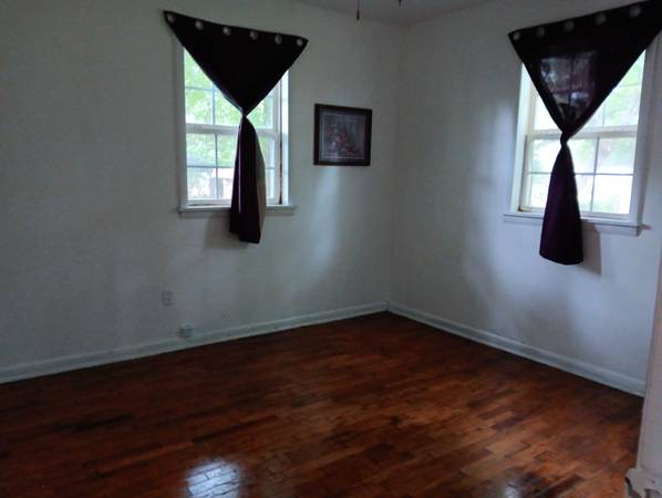 $950 / 2br - Location, location, location, house for sale (Tahlequah, Oklahoma)63981981974403123