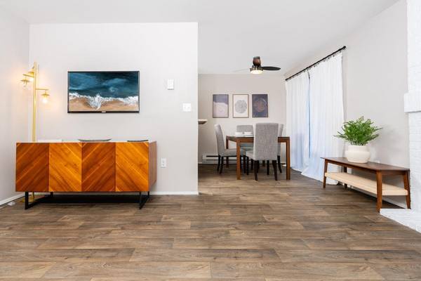 $1,750 / 1br - 723ft2 - Win $1,000 for Touring Ridgetop! More Steps = More Entries 👈 (Silverdale)63874306533763120