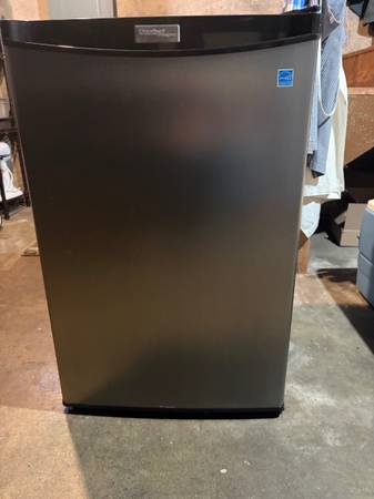 Danby 4.4 cub. ft. Mini Fridge 1