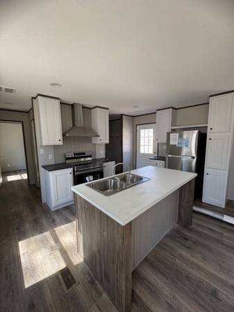 $78,000 / 2br - 896ft2 - Nuevo de 2 Dormitorios, 2 Baños en Comunidad Familiar63963327619970123
