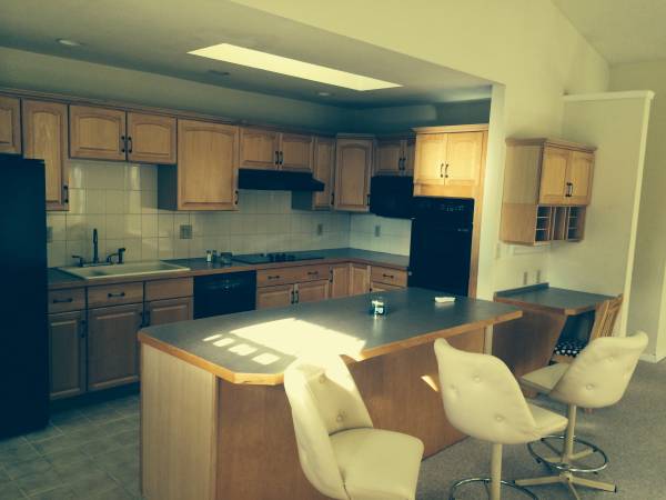$1,900 / 3br - 1700ft2 - Luxury patio home one story (8212 vicksburg pl , clay ny)63982837341442121