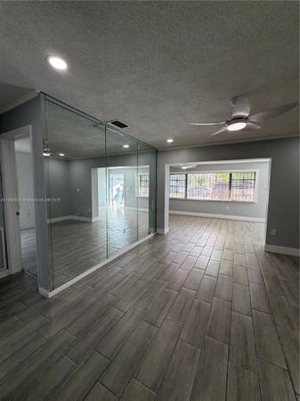 $3,100 / 3br - Beautifully renovated and spacious 3-bedroom, 2-bath home- NO HOA! (Miami)64002015863811123