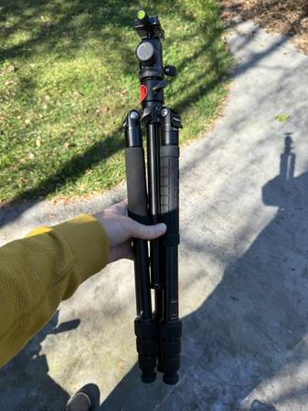 Lightweight travel tripod with cross mount option - $50 (menlo park)63443331921537121