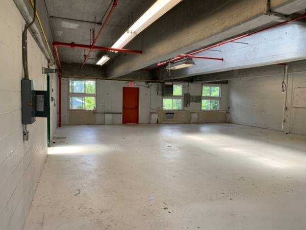 $2,450 / 1600ft2 - Suite 315 con vistas, claraboya, VENTANAS (Peekskill)63880472375427124