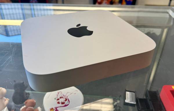Mac mini M1 16GB 512GB おまけ付き Amazon.com: 2020 Apple Mac Mini with Apple M1 Chip (8GB RAM