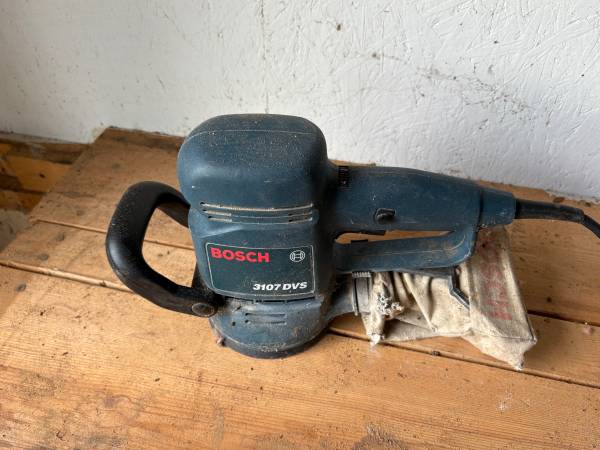 Bosch 3107 dvs sander 1