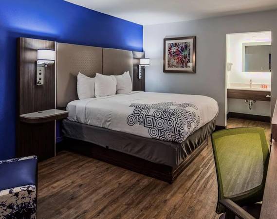 $550 / 1br - All Inclusive Stay! Enjoy Free Breakfast, WiFi & Cable - Furnished (Sacramento)63900567036291120