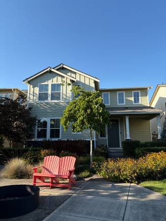 $3,995 / 4br - 2822ft2 - Beautiful Ten Trails Fenced Home with 2 Car Garage (Ten Trails)63944966192131120