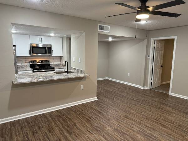 $1.637 / 1hab - 772ft2 - 🌟 Vive Elevado en la Unidad 417 — Donde el Estilo se Encuentra con la Comodidad 🛋️ (Metairie)63903419882114124