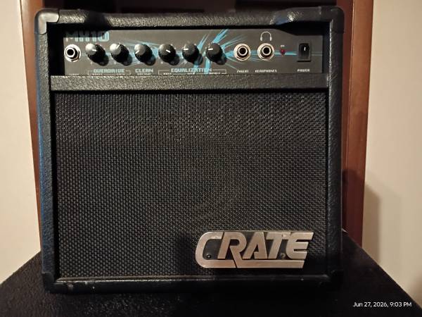 Crate MX10  small amp with distortion like new condition 1