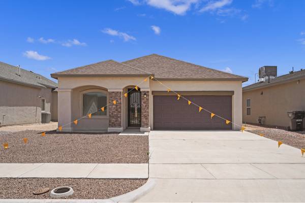 $1800.00 / 4br - 1402ft2 - Stunning Single Unit in EL PASO | 13848 Vicky Brewer | $1800/mo63971417777027120