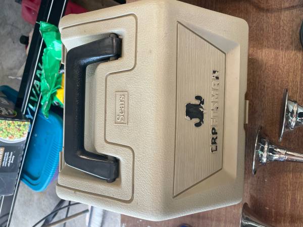 Craftsman router in carrying case 1 hp,  mint condition - $60 (Midlothian)63471433817217121