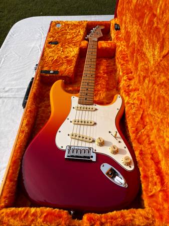 Fender Stratocaster Tequila Sunrise 1